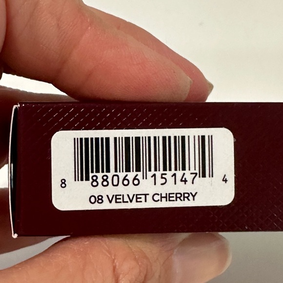 Tom ford number 08 lip color. Velvet cherry. NWT. - Picture 7 of 8